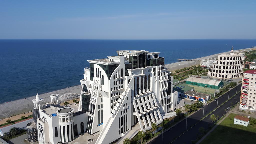 Mimino Apartment Deluxe First Line บาทูมิ ห้อง รูปภาพ